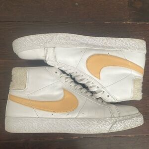 NIKE SB BKAZER MID